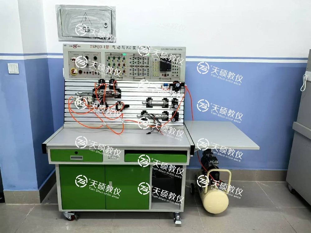 工業(yè)氣動(dòng)實(shí)訓(xùn)室順利安裝、調(diào)試、培訓(xùn)、驗(yàn)收通過(guò)！